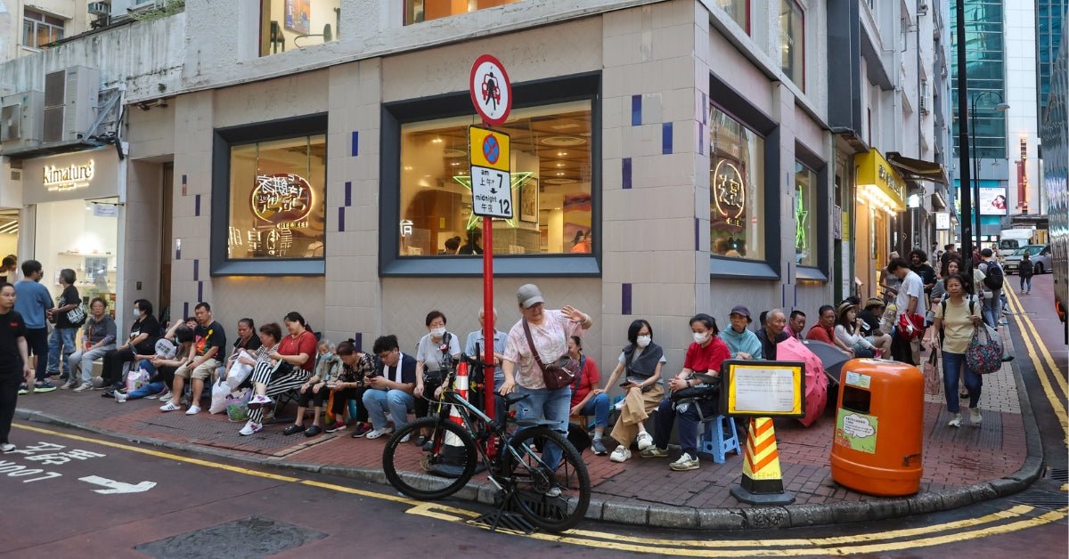 Royal Pop Launch Day Madness: Swatch x Audemars Piguet Sells Out in Hours as Global Queues Go Viral - Helvetus