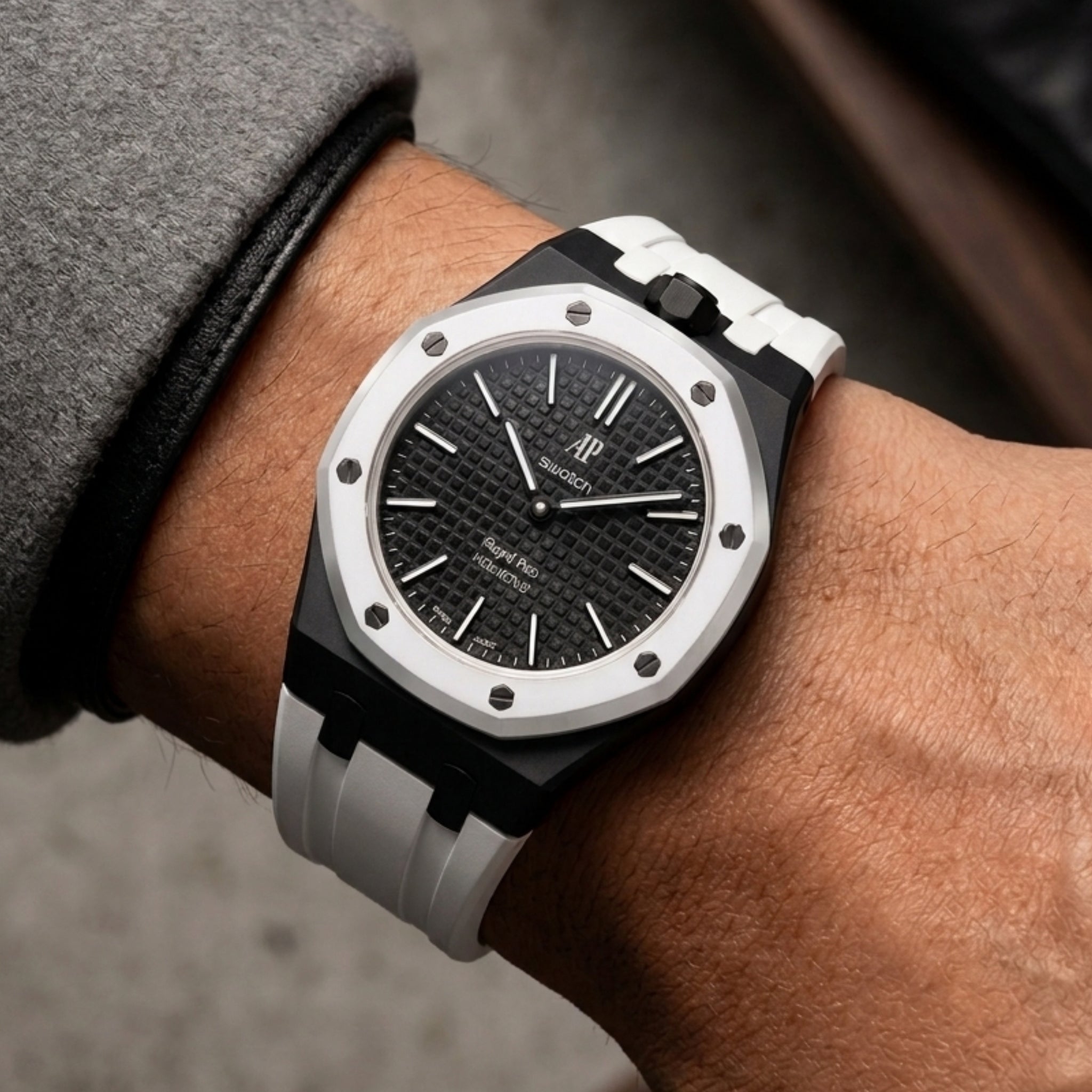 Royal Pop Wrist Strap & Case — For Ocho Negro (Lépine, Crown at 12) - Helvetus