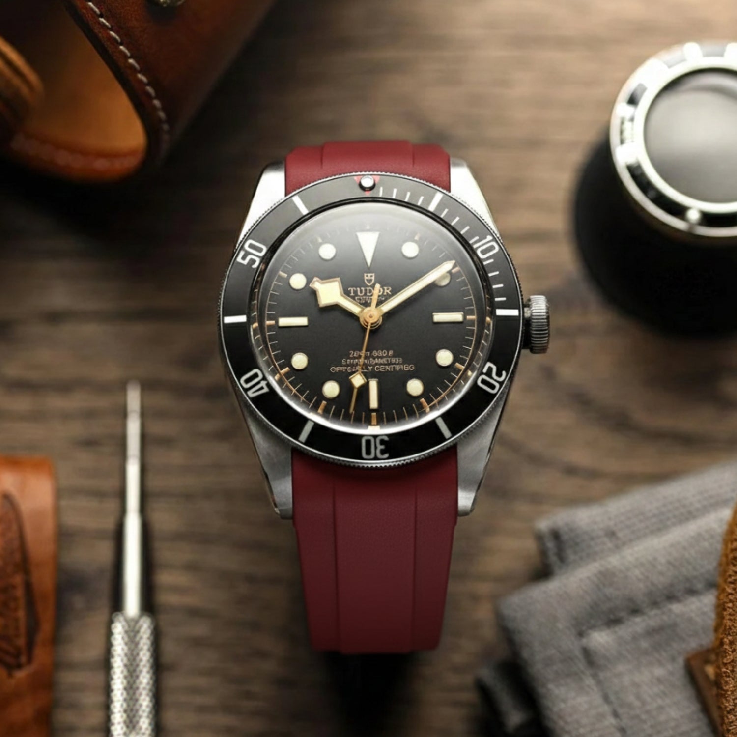 Rubber Strap - For all Tudor Black Bay Models - Bordeaux - Helvetus