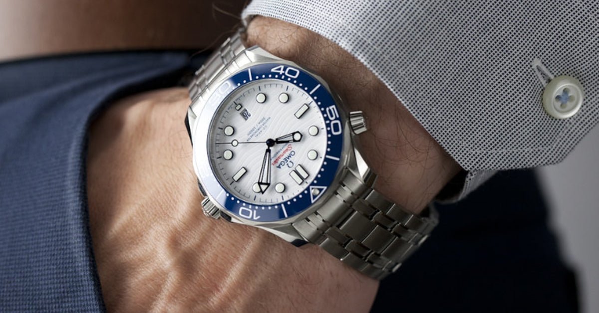 Omega Seamaster Diver 300M Tokyo 2020 522.30.42.20.04.001 Strap Guide – Best Rubber Straps & Fit - Helvetus