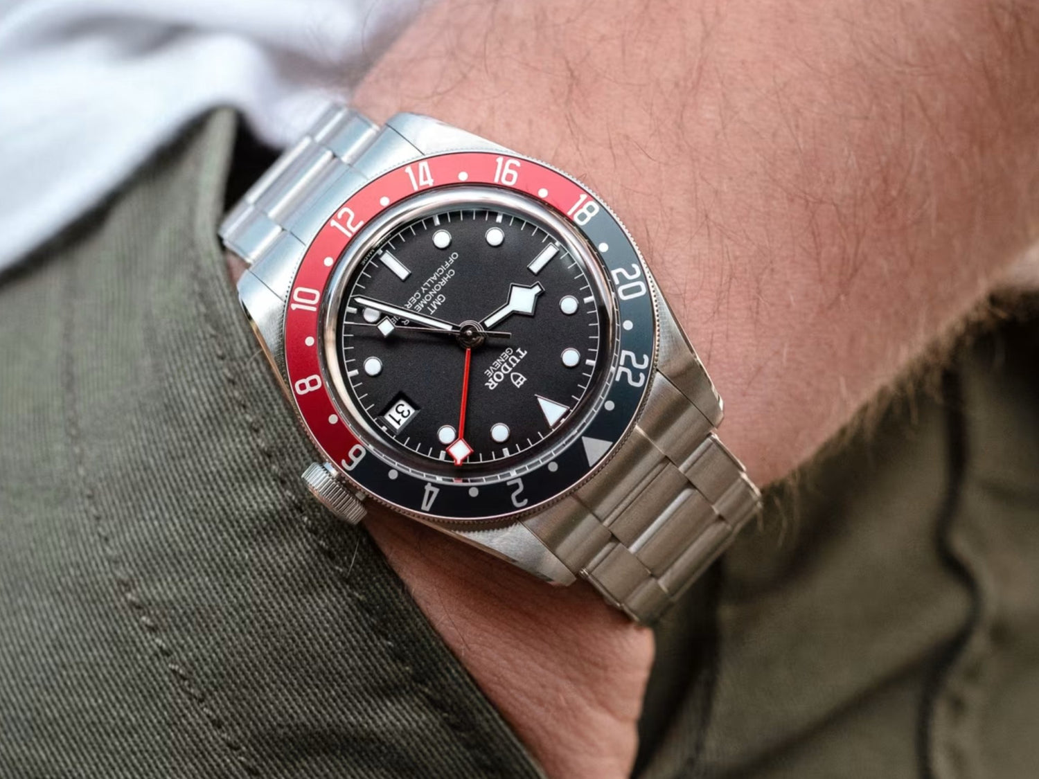 Tudor Black Bay GMT Opaline M79830RB: Best Straps That Actually Suit It - Helvetus