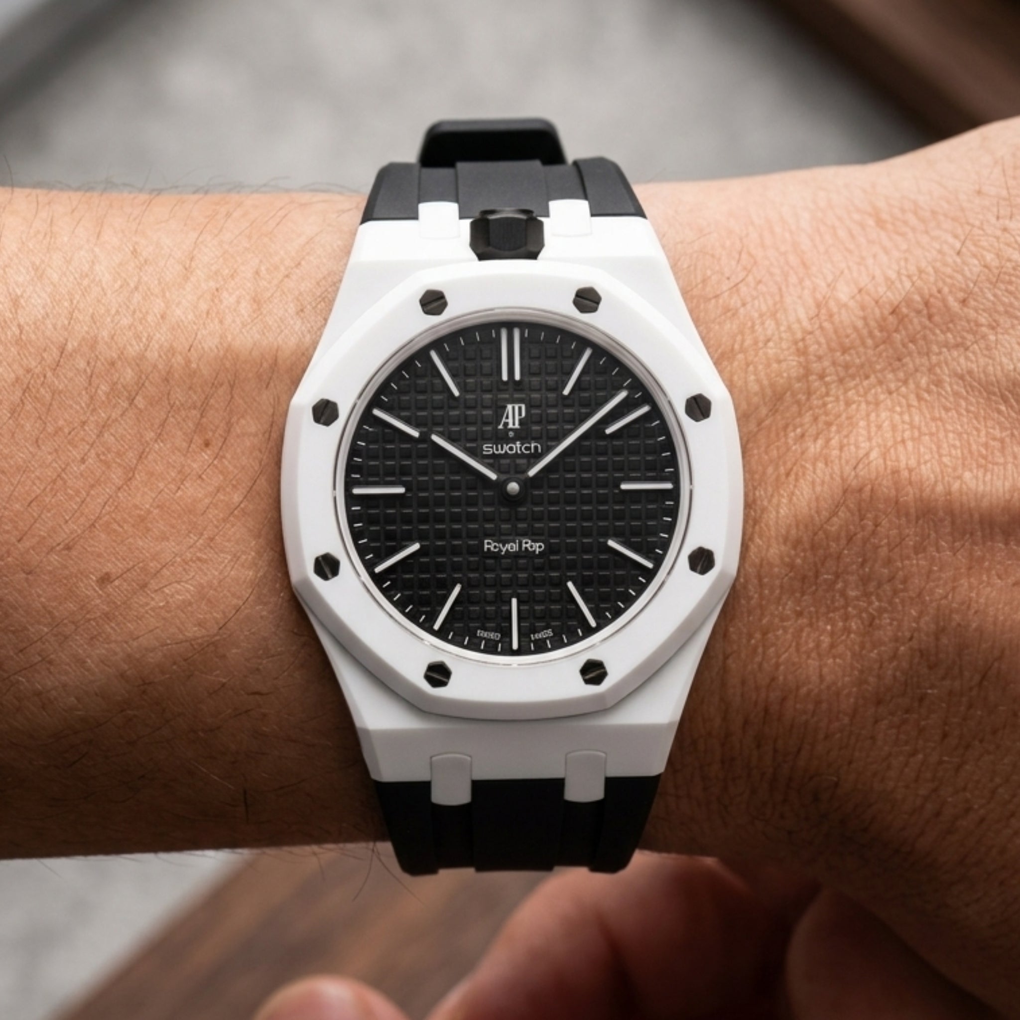 Royal Pop Wrist Strap & Case — For Ocho Negro (Lépine, Crown at 12) - Helvetus