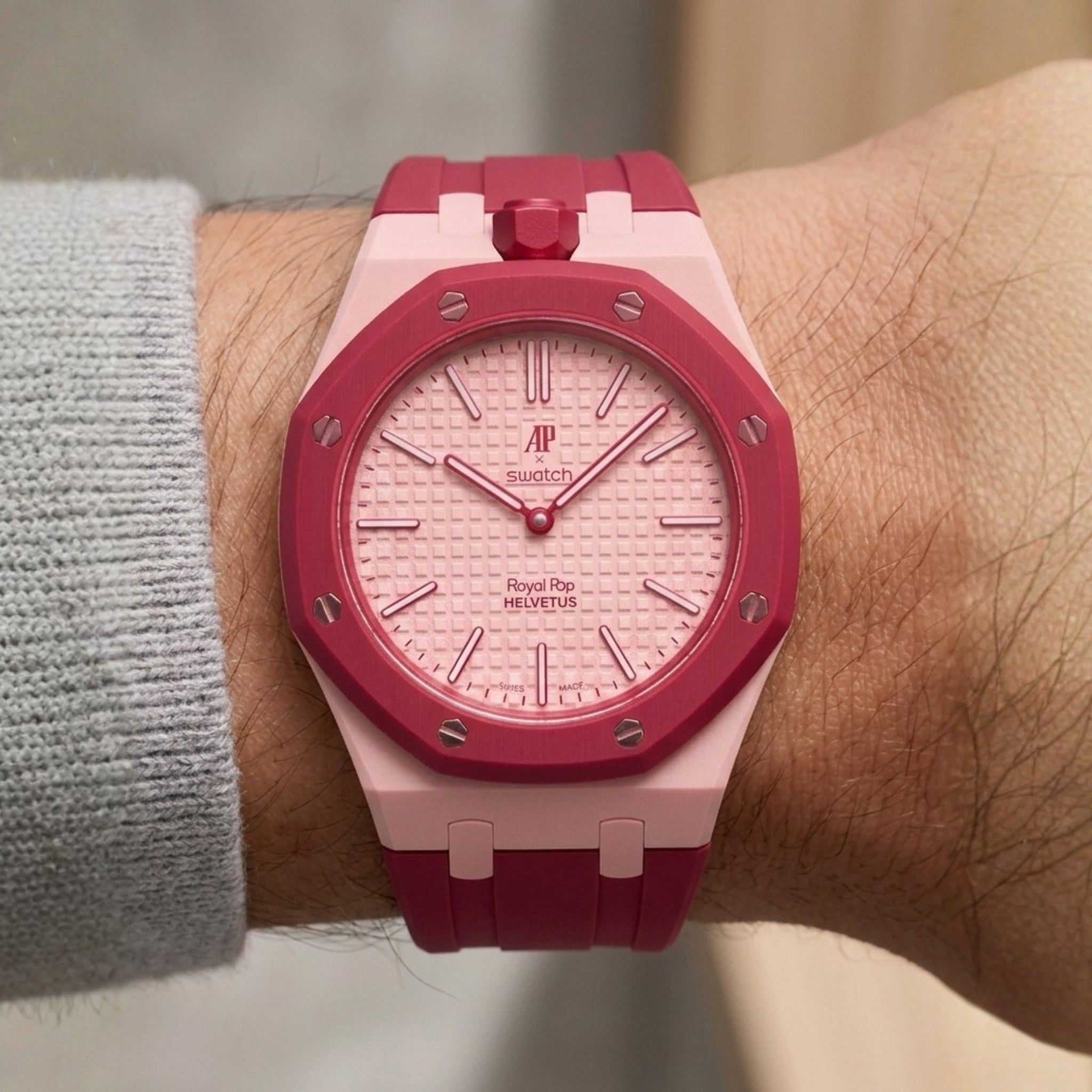 Royal Pop Wrist Strap & Case — For Otto Rosso (Lépine, Crown at 12) - Helvetus