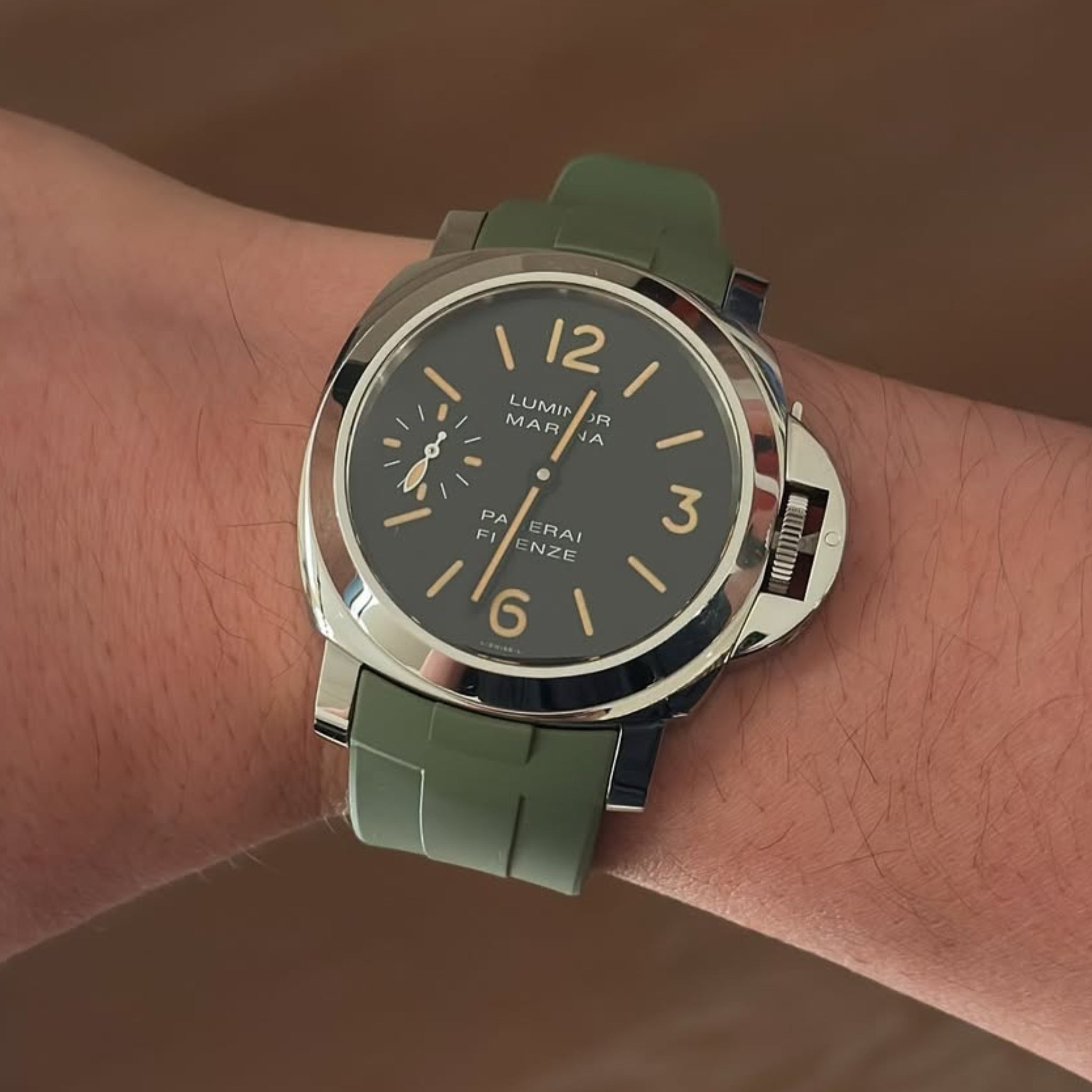 Rubber Curved Strap - For Panerai Luminor 44mm - Green - Helvetus